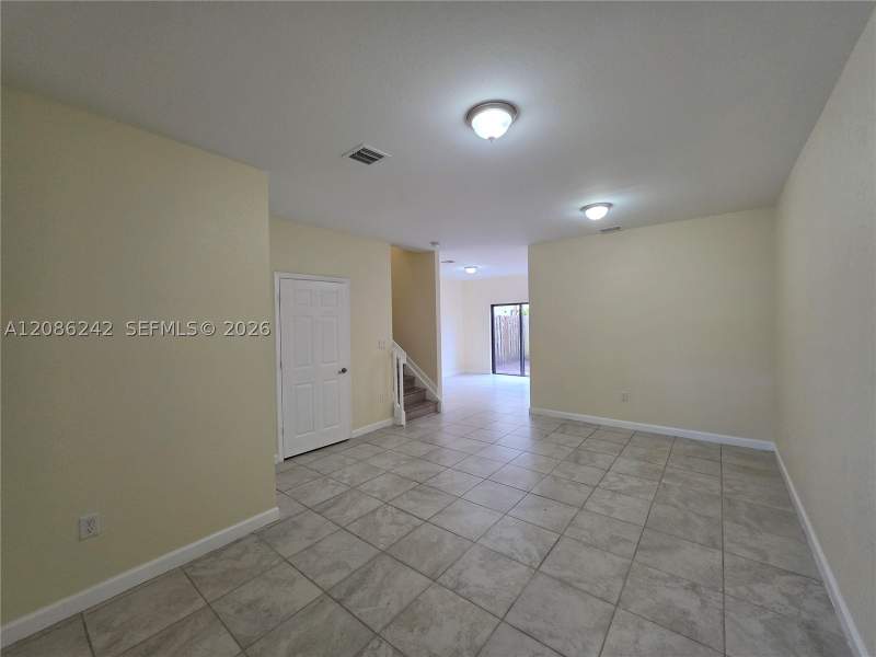 3 bedroom Townhouse at 175 SE 34th Ave, Baywinds Of Dominica And, Homestead — photo 3