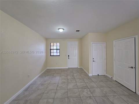 175 SE 34th Ave, Homestead FL - photo 6 of 25