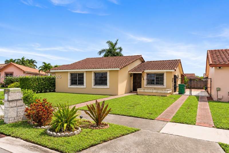 3 bedroom SingleFamilyResidence at 13828 SW 22nd Ter, Coral West Heights, Miami — photo 2