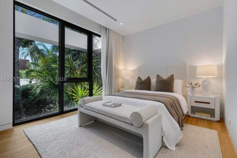 503 E Dilido Dr, Miami Beach FL - photo 24 of 32