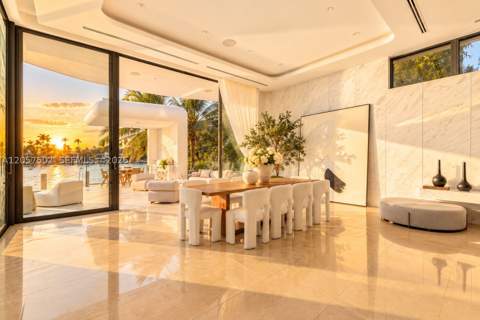 503 E Dilido Dr, Miami Beach FL - photo 7 of 32