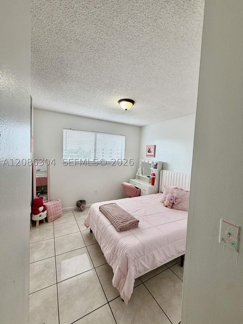 3 bedroom Condominium at 8095 NW 8th St 402, Towers North Condo, Miami — photo 4