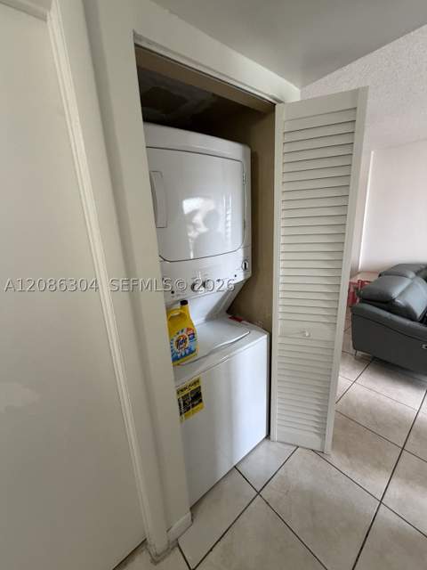 8095 NW 8th St 402, Miami FL - photo 9 of 16