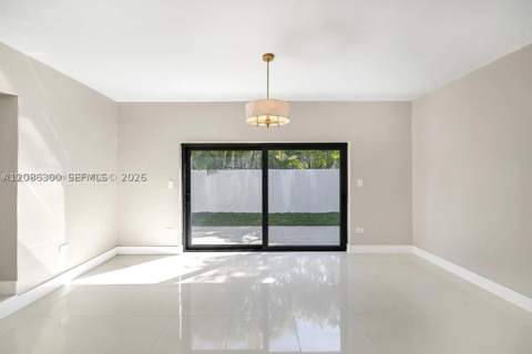 12015 NE 7th Ave, Biscayne Park FL - photo 7 of 66