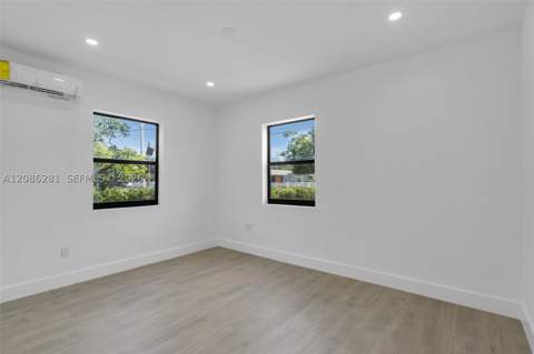 2121 NW 86th Ter, Miami FL - photo 18 of 33