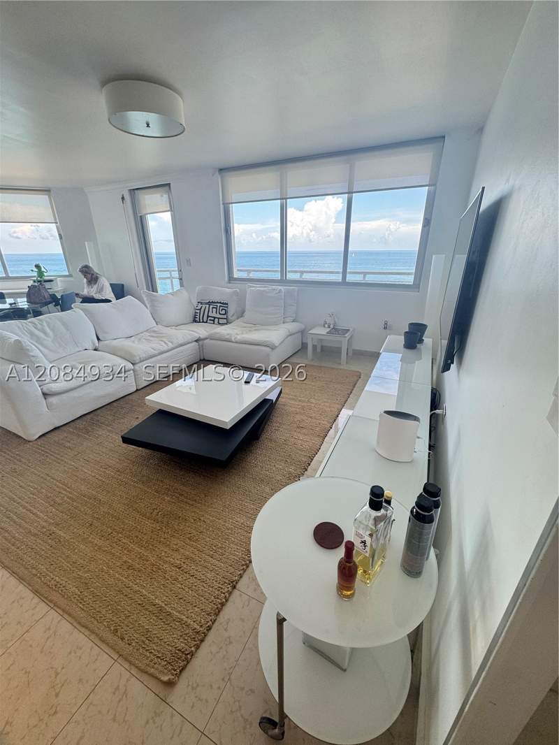 2 bedroom Condominium at 7135 SE Collins Ave 1806, Burleigh House Condo, Miami Beach — photo 4