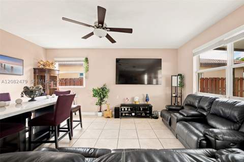 2300 NE 3rd Ct, Homestead FL - photo 6 of 25