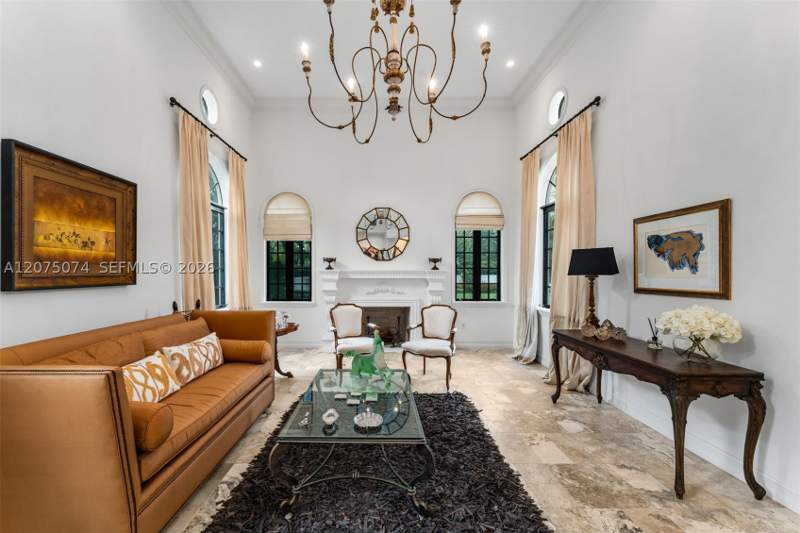 7 bedroom SingleFamilyResidence at 8800 SW 57th Ave, Felix Court Resub, Pinecrest — photo 3