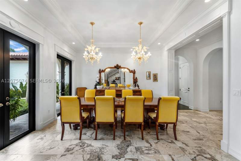 7 bedroom SingleFamilyResidence at 8800 SW 57th Ave, Felix Court Resub, Pinecrest — photo 4