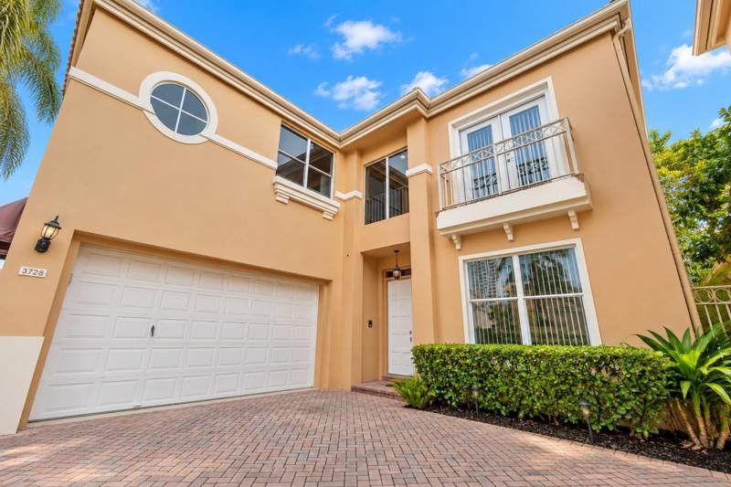 3 bedroom SingleFamilyResidence at 3728 NE 208th Terrace, Island Way, Aventura — photo 2