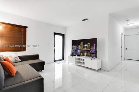 9460 NW 35th Ct, Miami FL - photo 19 of 48