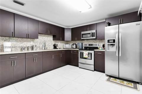 9460 NW 35th Ct, Miami FL - photo 24 of 48