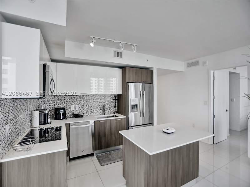 2 bedroom Condominium at 5252 NW 85th Ave 401, 5252 Paseo Condo, Doral — photo 5