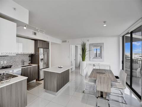5252 NW 85th Ave 401, Doral FL - photo 7 of 53