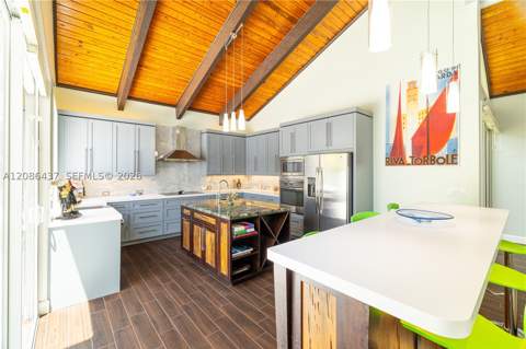 20288 SW 85th Ave, Cutler Bay FL - photo 13 of 37