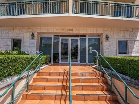 2501 SW Douglas Rd 202, Miami FL - photo 19 of 32