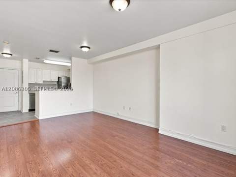 2501 SW Douglas Rd 202, Miami FL - photo 8 of 32