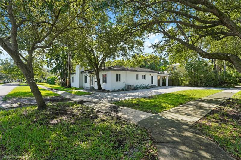 4 bedroom SingleFamilyResidence at 101 Palmetto Dr, Country Club Estates Sec, Miami Springs — photo 2