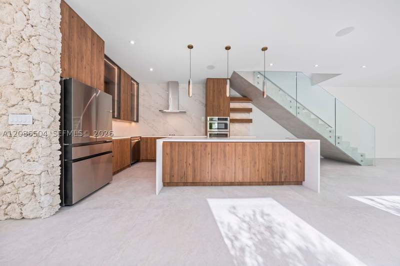 4 bedroom Townhouse at 3322 SW 23 St, Amnd Miami Suburban Acres, Miami — photo 5