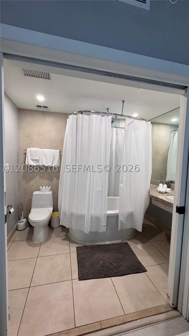 1 bedroom Condominium at 1036 Ocean Dr B205, The Strand On Ocean Drive, Miami Beach — photo 4