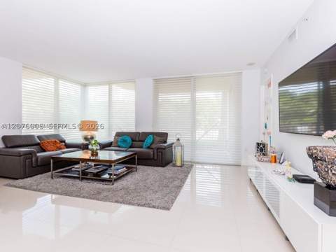 3370 Hidden Bay Dr 102, Aventura FL - photo 13 of 20