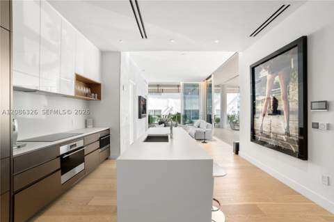 304 Ocean Dr 102, Miami Beach FL - photo 11 of 29