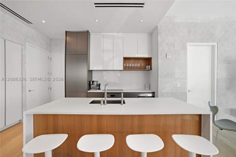 304 Ocean Dr 102, Miami Beach FL - photo 13 of 29