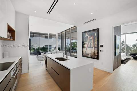 304 Ocean Dr 102, Miami Beach FL - photo 14 of 29