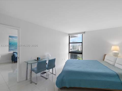 3675 N Country Club Dr 1607, Aventura FL - photo 13 of 16
