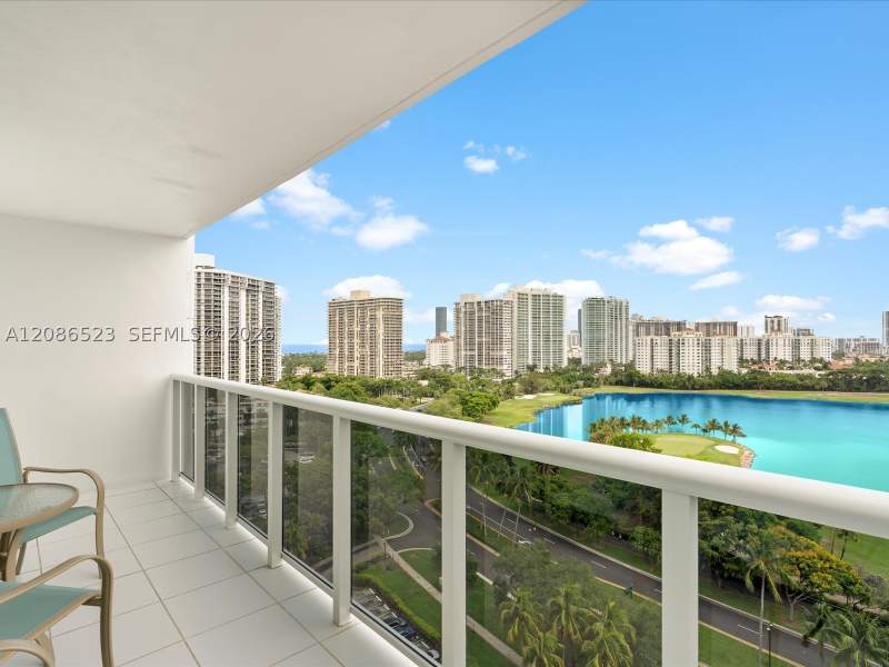 1 bedroom Condominium at 3675 N Country Club Dr 1607, Aventura Eldorado Condo, Aventura — photo 3