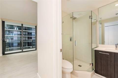 45 SW 9th St 1606, Miami FL - photo 13 of 35