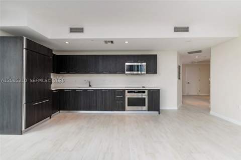 45 SW 9th St 1606, Miami FL - photo 17 of 35