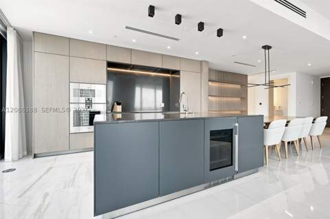 300 Biscayne Blvd Way 3807, Miami FL - photo 11 of 47