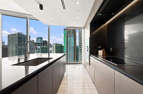 300 Biscayne Blvd Way 3807, Miami FL - photo 12 of 47