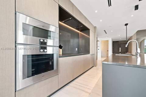 300 Biscayne Blvd Way 3807, Miami FL - photo 13 of 47