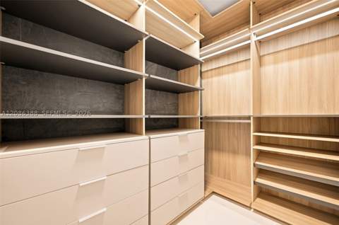 300 Biscayne Blvd Way 3807, Miami FL - photo 17 of 47