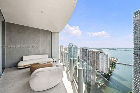 300 Biscayne Blvd Way 3807, Miami FL - photo 6 of 47