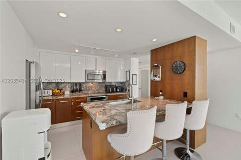 7935 East Dr 1401, North Bay Village FL - photo 11 of 40