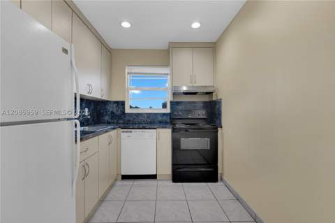 7150 Indian Creek Dr 505, Miami Beach FL - photo 11 of 40