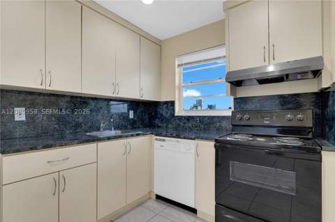 7150 Indian Creek Dr 505, Miami Beach FL - photo 12 of 40