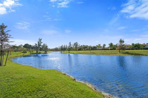 7230 NW 174th Ter 204, Hialeah FL - photo 10 of 25