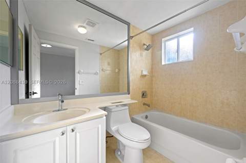 7230 NW 174th Ter 204, Hialeah FL - photo 23 of 25