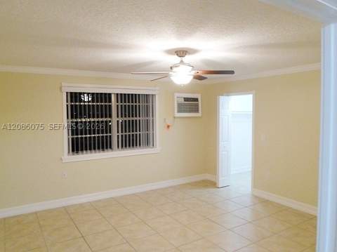 6960 Miami Gardens Dr 2-530A, Hialeah FL - photo 6 of 11