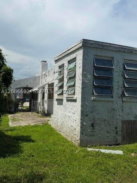 3 bedroom SingleFamilyResidence at 3322 SW 9th St, Tamiami Pines, Miami — photo 4