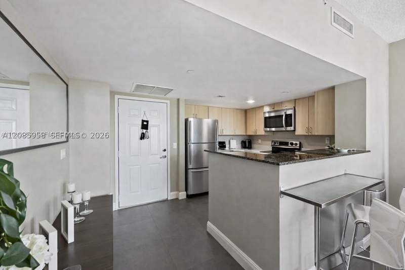 2 bedroom Condominium at 3000 Coral Way 416, The Aston Condo, Miami — photo 5