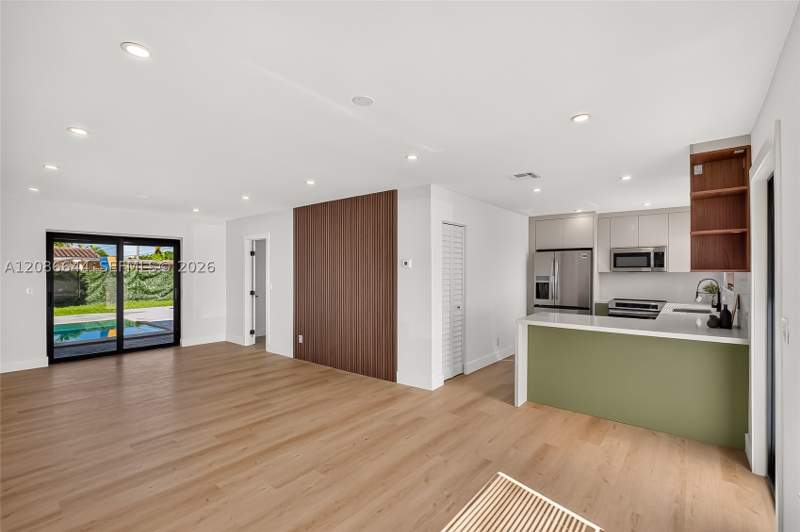 3 bedroom SingleFamilyResidence at 3210 SW 94th Ct, Coral Glade Heights, Miami — photo 3