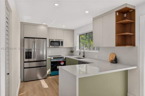 3210 SW 94th Ct, Miami FL - photo 6 of 37