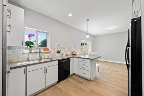 14233 SW 134th Ct, Miami FL - photo 13 of 55