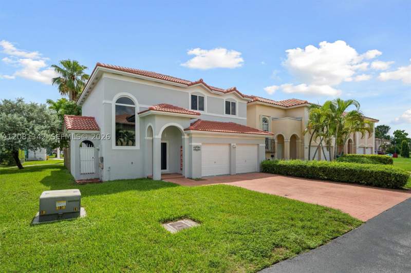 3 bedroom SingleFamilyResidence at 14233 SW 134th Ct, Precious Homes At Twin La, Miami — photo 2