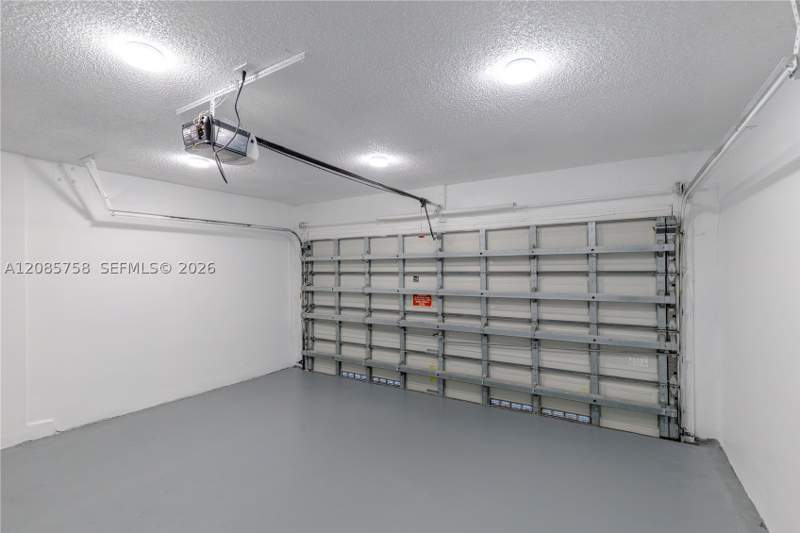 4 bedroom SingleFamilyResidence at 15351 SW 36th St, Caribe Lakes Phase I, Miami — photo 3